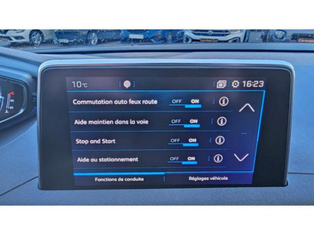 PEUGEOT 3008 Allure 1.5 BlueHDi 130cv EAT8 + Sièges avant chauffants + Roue de Secours