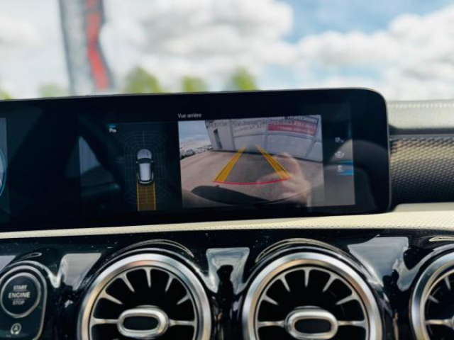 MERCEDES CLA Progressive Line 200D 8G-DCT + Pack Cuir + Carplay + HIFI Advanced + Sieges AV et Volant Chauffant