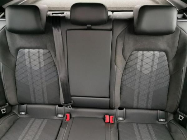 VOLKSWAGEN GOLF R-Line 1.5 eTSI 150cv DSG7 + Matrix LED + Toit Ouvrant + Camera 360 + NEUF 0KM