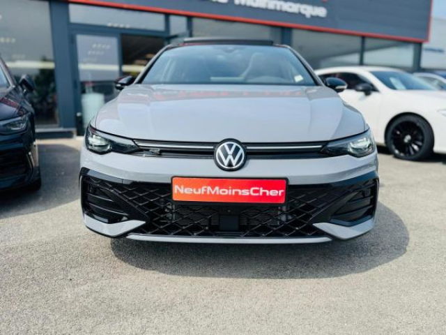 VOLKSWAGEN GOLF R-Line 1.5 eTSI 150cv DSG7 + Matrix LED + Toit Ouvrant + Camera 360 + NEUF 0KM