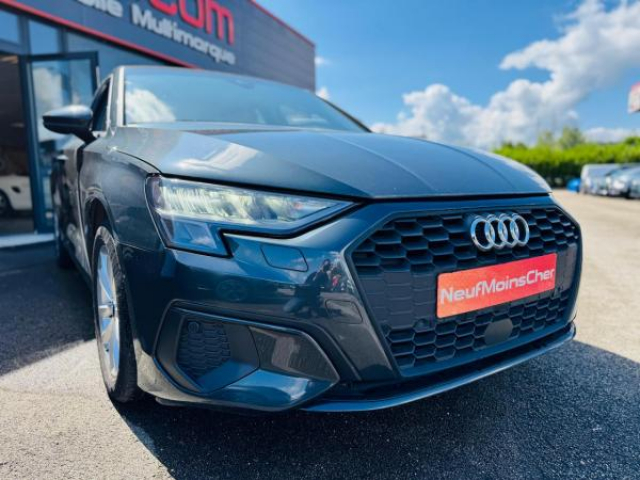 AUDI A3 SPORTBACK 30 TFSI 110cv + Sellerie Cuir Blanc + sièges avant chauffants