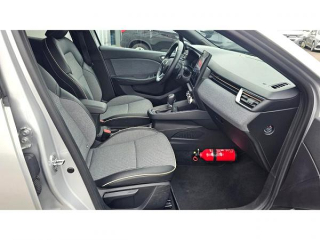 RENAULT CLIO Lutecia 1.0Tce 90cv X-Tronic + GPS avec écran 9,3 + Camera de Recul + JA17 + RS