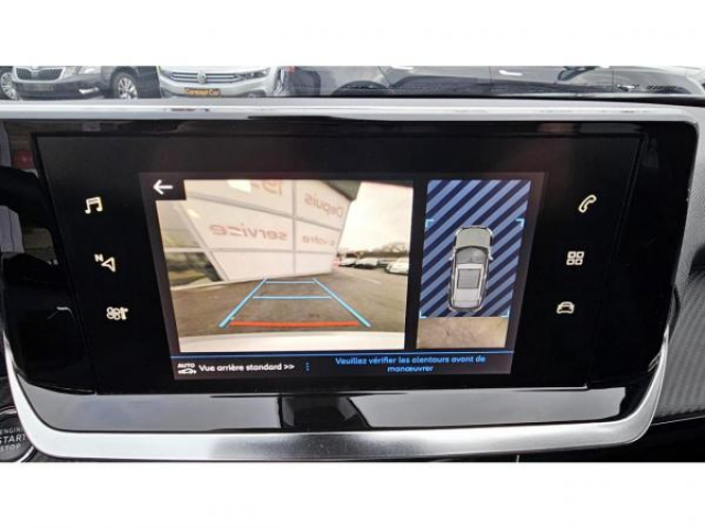 PEUGEOT 2008 ALLURE 1.5 BlueHDi 130cv EAT8 + Visio Park 1 + Navigation 3D