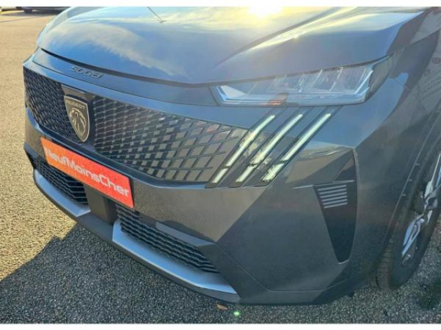 PEUGEOT 5008 Allure Hybrid 145cv e-DCS6 7 Places + Pack Panoramic Navigation + NEUF 0KM