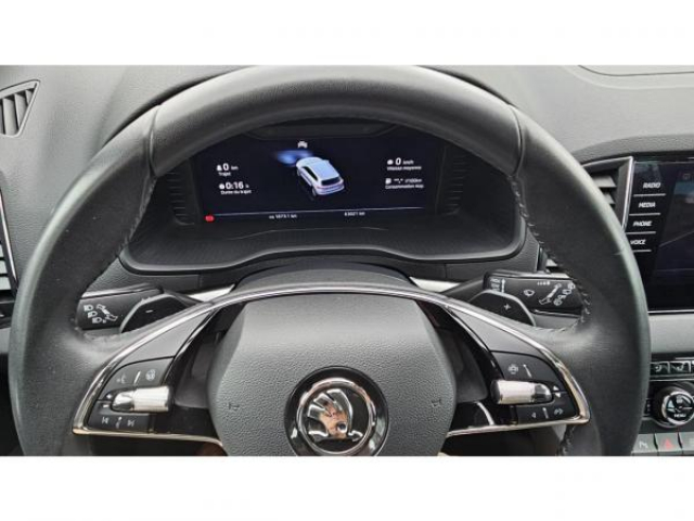 SKODA KAROQ AMBITION 1.5 TSI 150cv DSG7 + Pack Parking + Pack Design + Pack Hiver Plus