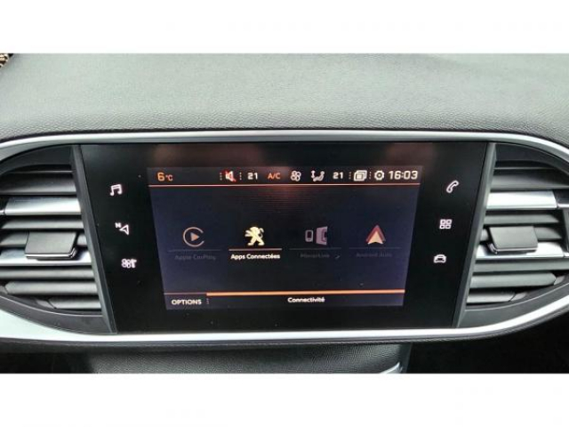 PEUGEOT 308 SW Allure 1.2i PureTech 130cv EAT8 Entretien complet PEUGEOT à jour + Attelage + Jantes 17