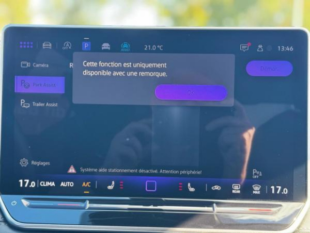 VOLKSWAGEN TIGUAN Life 2.0 TDI 150cv DSG7 + Pack Hiver + Attelage Elec + Camera 360 + Alarme + Ja18