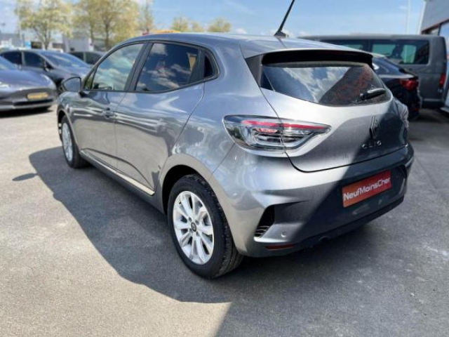RENAULT CLIO Evolution 1.5 Blue dCi 100cv + Camera de recul + Sieges avant chauffant + NEUF 0KM