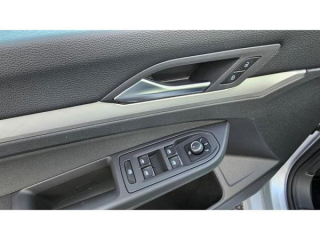 VOLKSWAGEN GOLF Life 2.0 TDI 116cv