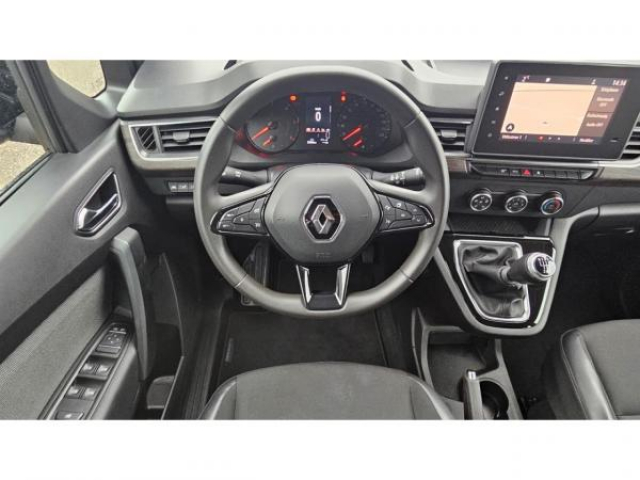 RENAULT KANGOO Zen 1.5 Blue dCi 95cv + Attelage + Antibrouillard + Roue de Secours