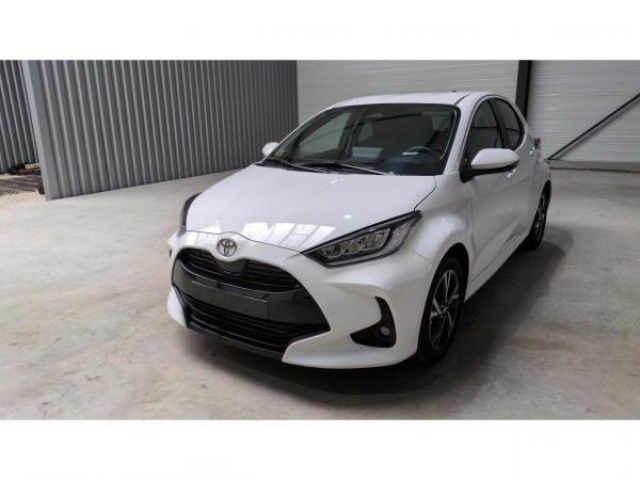 TOYOTA YARIS DESIGN Hybrid 116cv BVA e-CVT + Chargeur smartphone par induction + PACK HIVER + NEUF 0KM