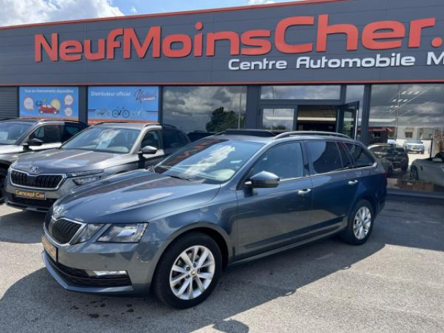SKODA Octavia combi 1.6 TDI 116cv + Toit ouvrant panoramique + Camera de recul + Amundsen + Sieges AV Chauf