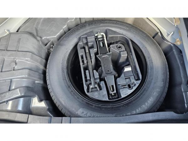 RENAULT MEGANE Techno 1.3 TCe 140cv EDC + Roue de secours