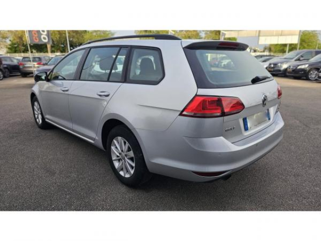 VOLKSWAGEN Golf SW Trendline 1.6 TDI 105cv + RADAR AV ET AR