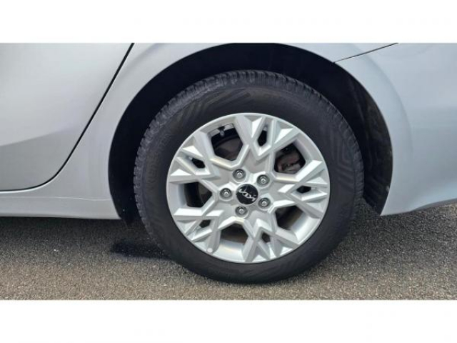 KIA CEE D SPORTSWAGON 1.6 CRDi MHEV 136cv PULSE