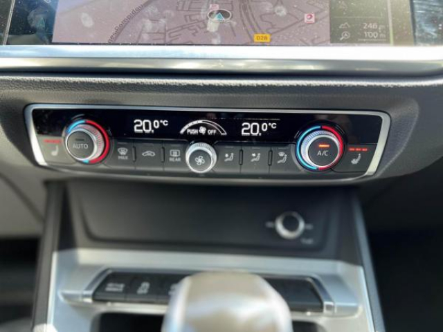 AUDI Q3 SPORTBACK 35 TDI 150cv  S-tronic Design + JA19 + MMI NAVIGATION +full led + Attelage