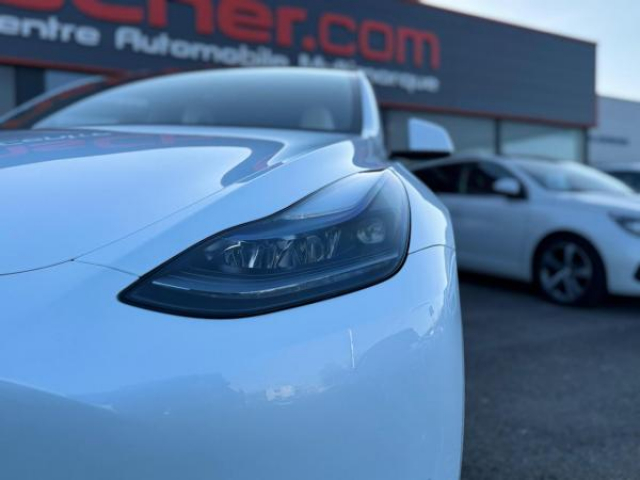 TESLA MODEL Y Propulsion MY2022 + Intérieur Premium noir et blanc + TVA Recuperable
