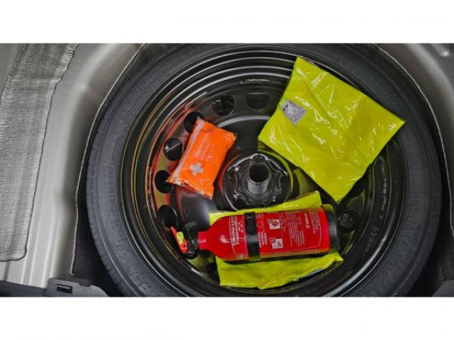 VOLKSWAGEN TAIGO R-Line 1.0 TSI 110cv DSG7 Pack Design Black