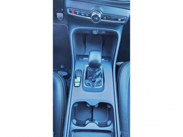 VOLVO XC40 Momentum D3 150cv + Camera de recul + Navigation + Systeme audio