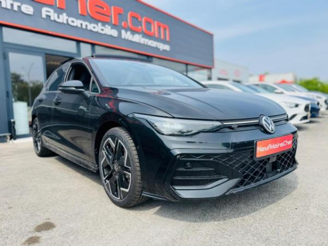 VOLKSWAGEN GOLF R-Line 1.5 eTSI 150cv DSG7 + Matrix LED + Toit Ouvrant + Camera 360 + NEUF 0KM