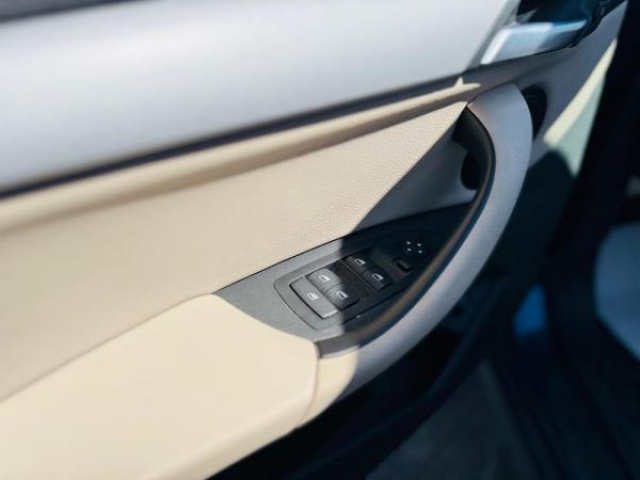 BMW X1 BUSINESS sDrive 18dA + Sellerie Cuir