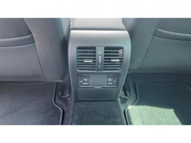 VOLKSWAGEN Passat SW 2.0TDI 170cv DSG6 SW + ATTELAGE + CAMERA DE RECUL + PACK HIVER