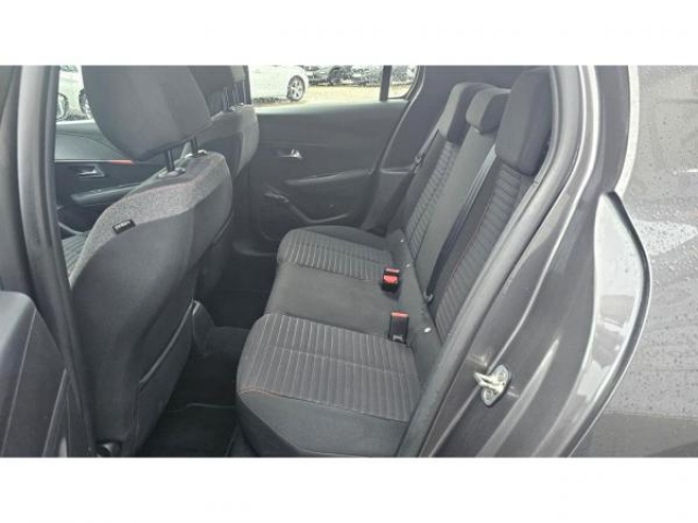 PEUGEOT 208 ACTIVE 1.5 BlueHDi 100cv + Navigation 3D + Aide au stationnement arrière
