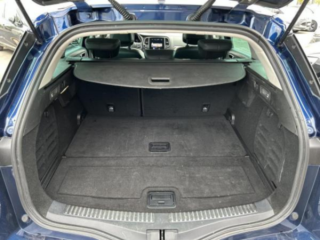 RENAULT Megane Estate Intens 1.5 Blue dCi 115cv + Bose Sound System + Pack Cuir + Easy Parking