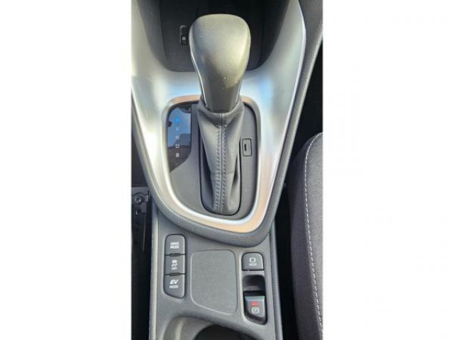 TOYOTA YARIS Design Hybrid 1.5L 116cv BVA e-CVT 1ere Main