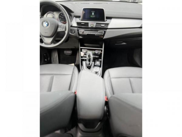 BMW serie 2 gran tourer Avantage Business Edition 216dA 7 Places + Similicuir + Sièges AV Chauffant + Attelage