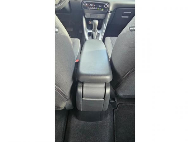 TOYOTA YARIS Design Hybrid 1.5L 116cv BVA e-CVT 1ere Main