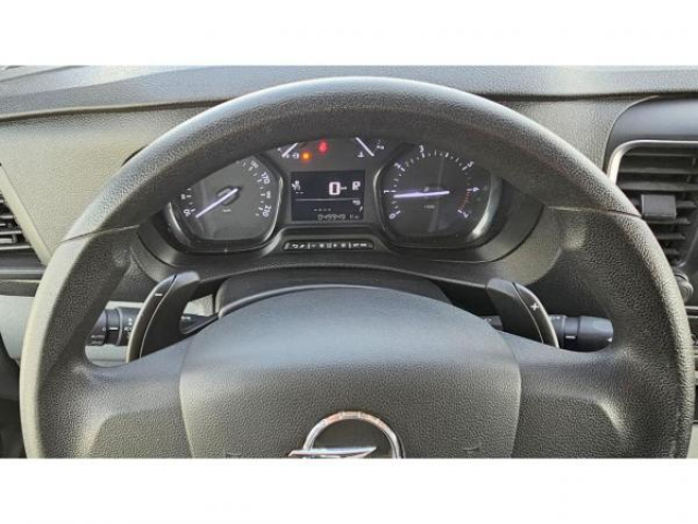 OPEL VIVARO L3H1 2.0 HDi 145cv EAT8 + 3 Places + Camera de Recul + Antibrouillard + Pack GPS + TVA RECUPERABLE