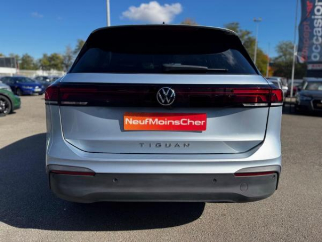 VOLKSWAGEN TIGUAN Life 2.0 TDI 150cv DSG7 + Pack Hiver + Attelage Elec + Camera 360 + Alarme + Ja18