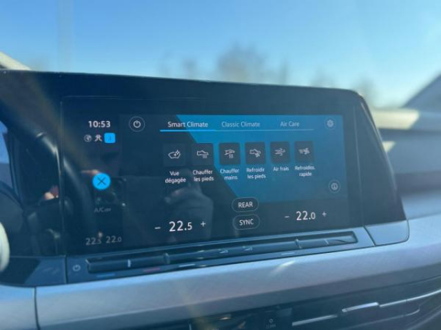 VOLKSWAGEN Golf SW LIFE 1.0 eTSI 110cv DSG7 + Caméra de recul  + Vitres arrière surteintées + RS