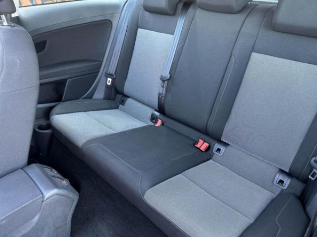 VOLKSWAGEN GOLF TrendLine 1.6 TDI BlueMotion 105cv 1ère Main + Toit ouvrant électrique + GPS