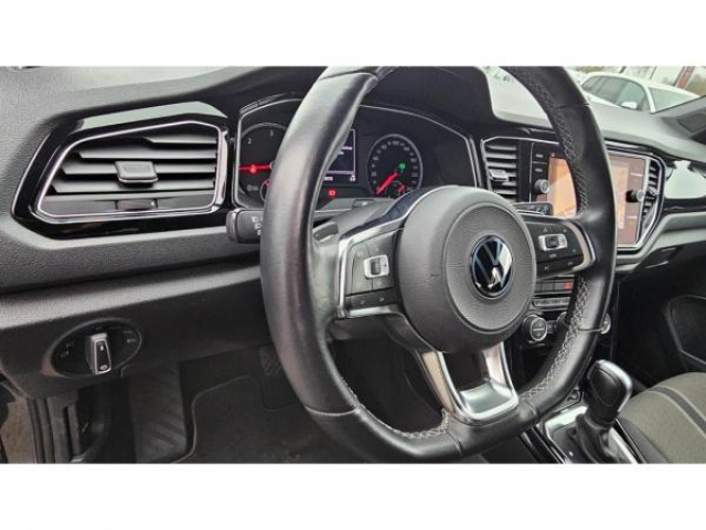 VOLKSWAGEN T-ROC STYLE 2.0 TDI 150cv DSG7 Black Style + Attelage + Camera de recul + Hayon elec + Navigation + JA18