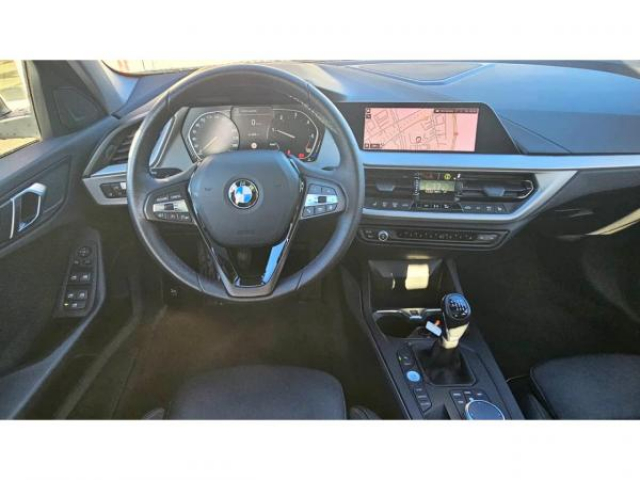 BMW SERIE 1 Advantage Pack Business 116d + Toit ouvrant + Navigation Pro + HIFI + Sièges av chauffants