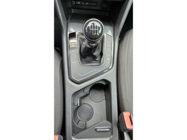VOLKSWAGEN TIGUAN Trendline 2.0 TDI 150cv + Park Pilot + Climatisation automatique + Discover Media