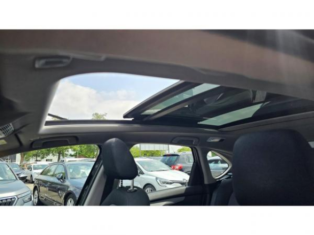 BMW SERIE 2 ACTIVE TOURER Business Pack 216d 116cv + Toit ouvrant panoramique