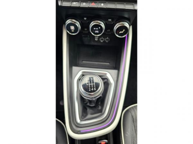 RENAULT CLIO Techno 1.0 Tce 90cv inclus camera de recul + Pack Full Screen + Radar AV