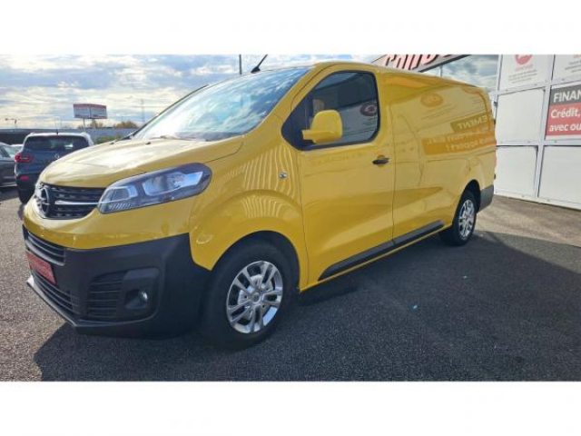 OPEL VIVARO L3H1 2.0 HDi 145cv EAT8 + 3 Places + Camera de Recul + Antibrouillard + Pack GPS + TVA RECUPERABLE