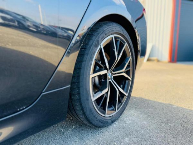 BMW SERIE 5 TOURING M-Sport 520d 190cv + Toit ouvrant panoramique + Driving Assistant + ACC avec Stop&Go