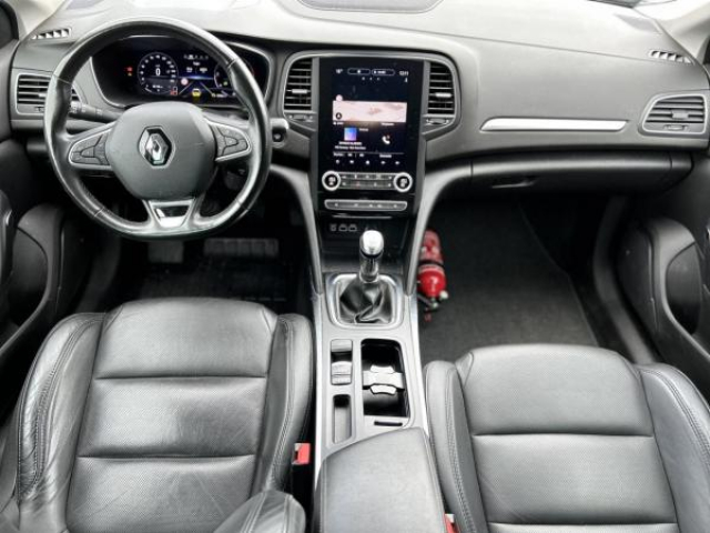 RENAULT Megane Estate Intens 1.5 Blue dCi 115cv + Bose Sound System + Pack Cuir + Easy Parking