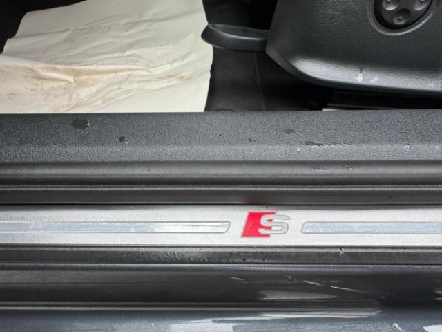 AUDI A4 AVANT S line 2.0 TDI 150cv S-tronic + TOIT PANO + Bang & Olufsen + CAMERA DE RECUL + ATTELAGE ELEC