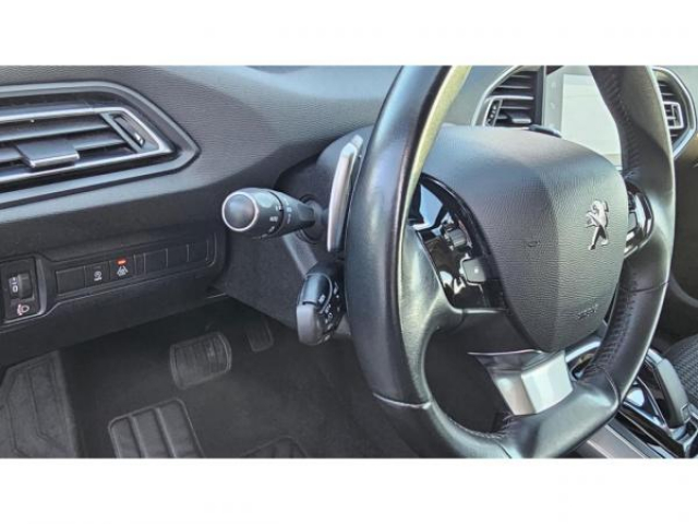 PEUGEOT 308 SW Active Business 1.5 BlueHDi 130cv EAT8 + caméra de recul