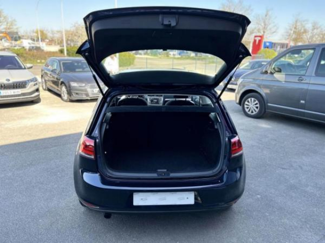 VOLKSWAGEN GOLF TrendLine 1.6 TDI BlueMotion 105cv 1ère Main + Toit ouvrant électrique + GPS + RS