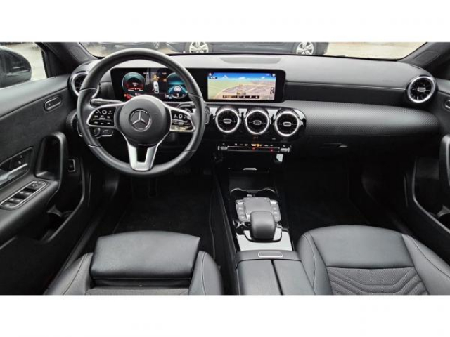 MERCEDES CLASSE A BERLINE Business Line 2L 180d BV 8G-DCT + INTEGRATION SMARTPHONE + écran 10,25 + Sièges chauff
