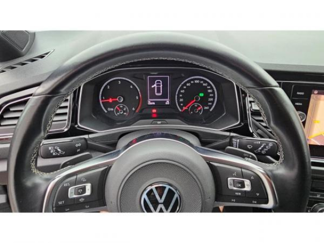 VOLKSWAGEN T-ROC STYLE 2.0 TDI 150cv DSG7 Black Style + Attelage + Camera de recul + Hayon elec + Navigation + JA18