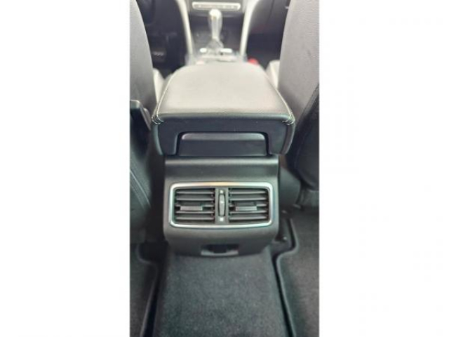 RENAULT Megane Estate Intens 1.5 BluedCi 115cv EDC + Bose + Toit pano + Attelage + Camera + Affichage tête haute