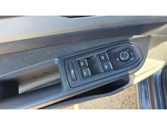 VOLKSWAGEN Golf SW LIFE 2.0 TDI 150cv DSG7 + Caméra de recul + Park Assist